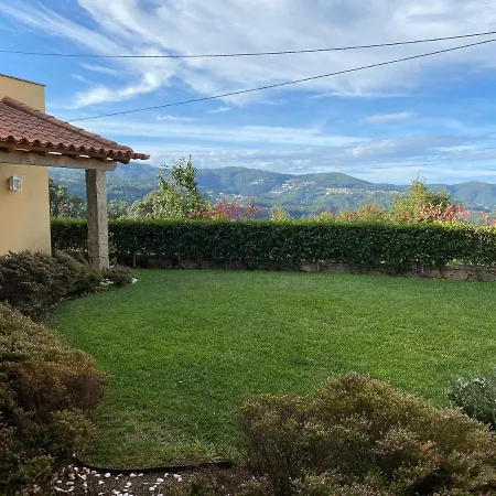 Casa Da Nininha Farm stay Vale de Cambra